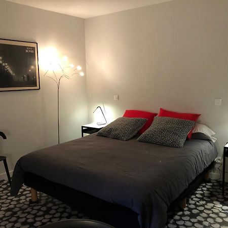 Appartement Contemporain Dans Une Authentique Demeure Viticole Charnay-lès-Mâcon エクステリア 写真