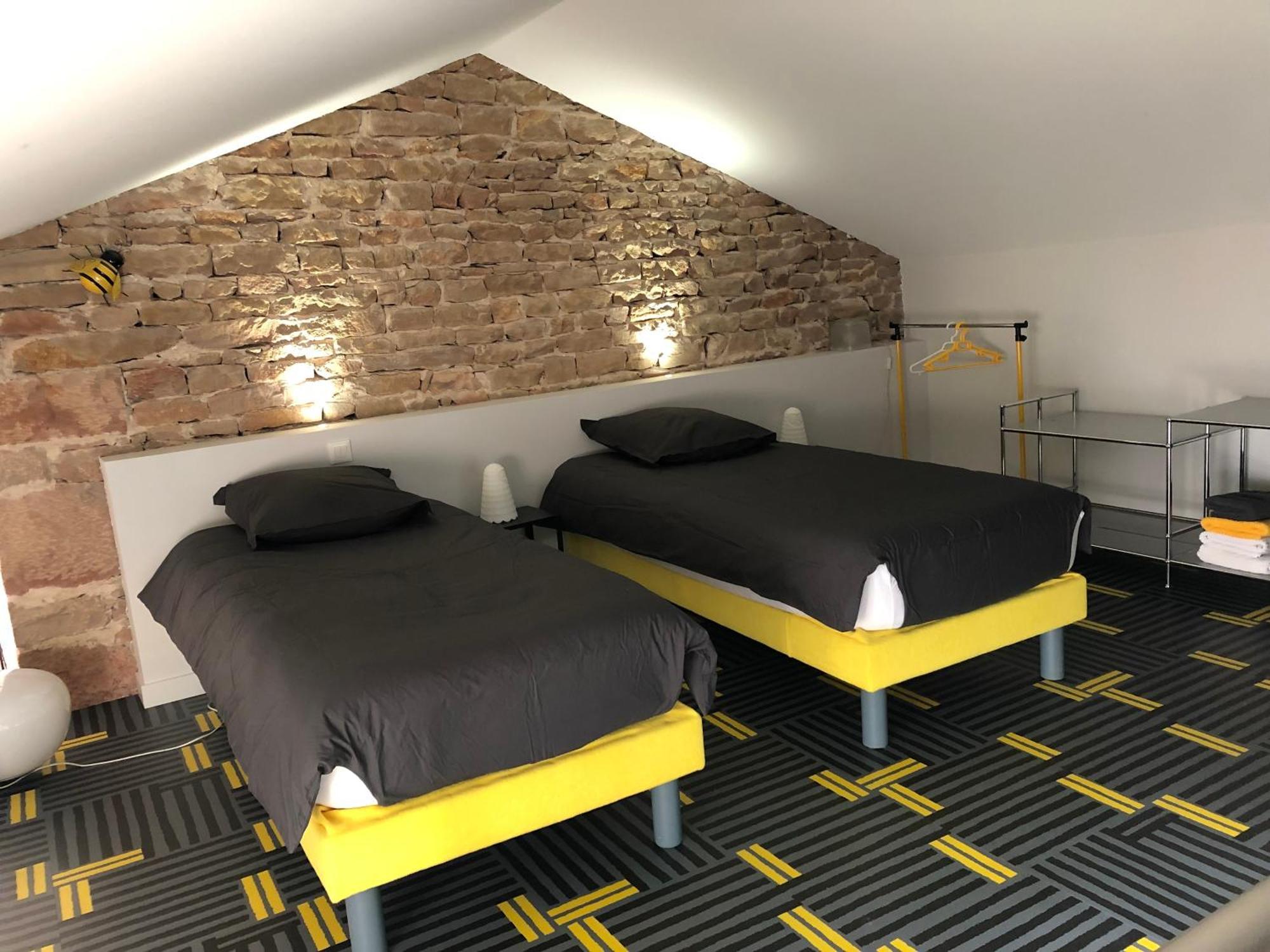 Appartement Contemporain Dans Une Authentique Demeure Viticole Charnay-lès-Mâcon エクステリア 写真